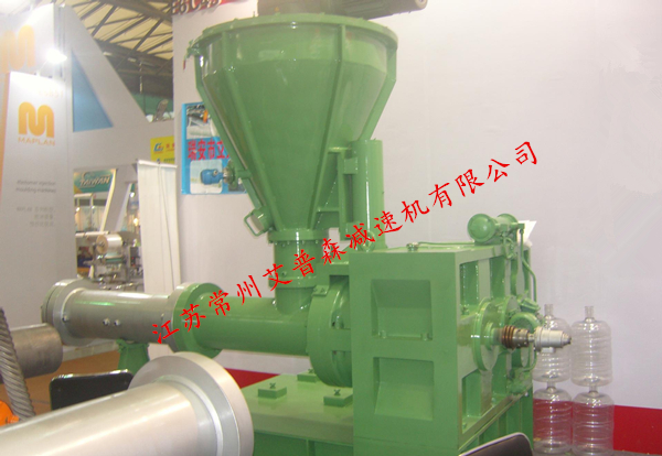 ZLYJ減速機(jī)應(yīng)用于塑料擠出機(jī)械